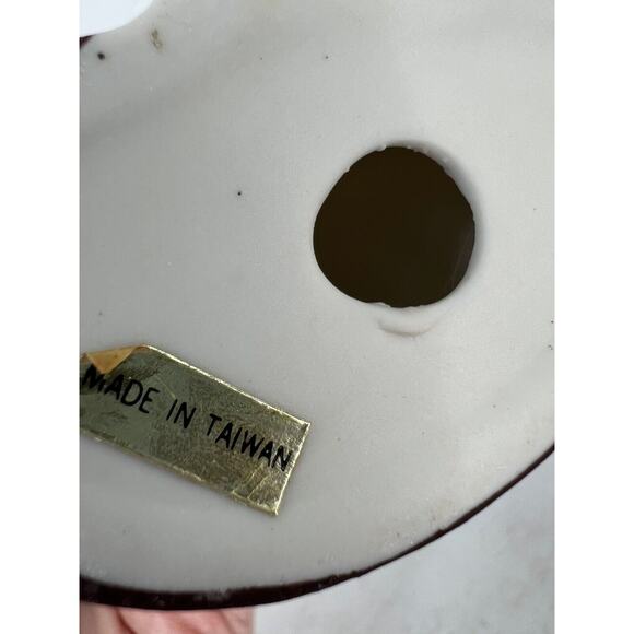 Vintage Decorative Japanese Geisha Girl Porcelain Figurine w/ Playing Instrument - Picture 5 of 9